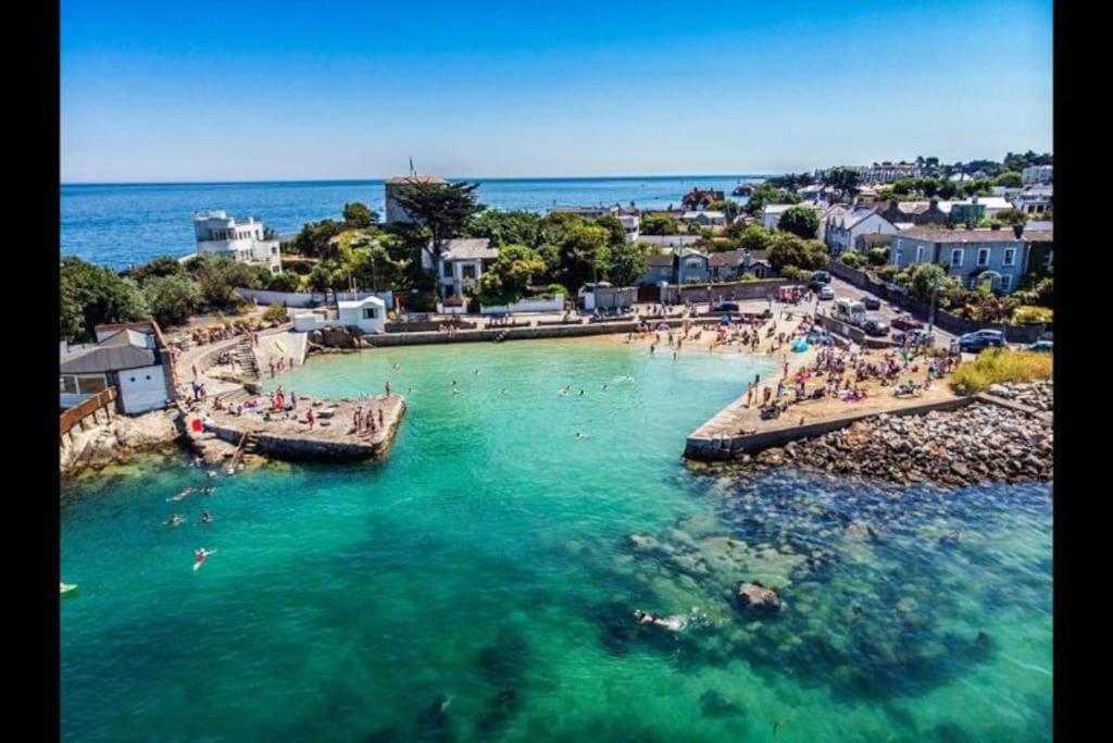 City Beach Gem 5 Adult Spaces Plus Child Дублин Экстерьер фото